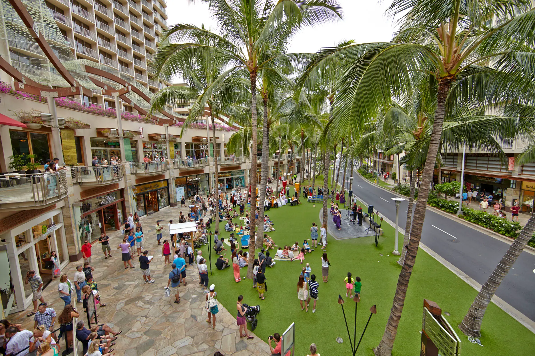 Waikiki Beach Walk