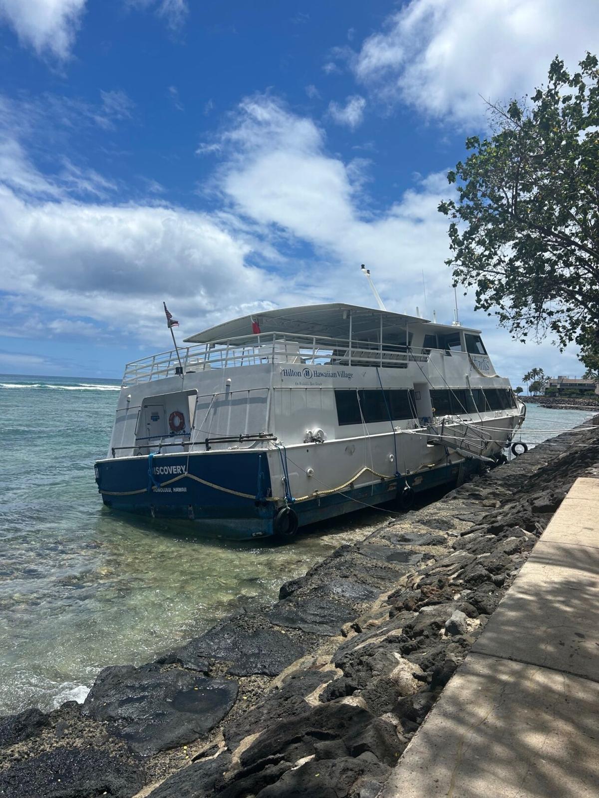 Waikiki Beach Submarine Tour Tours Transfer Vessel