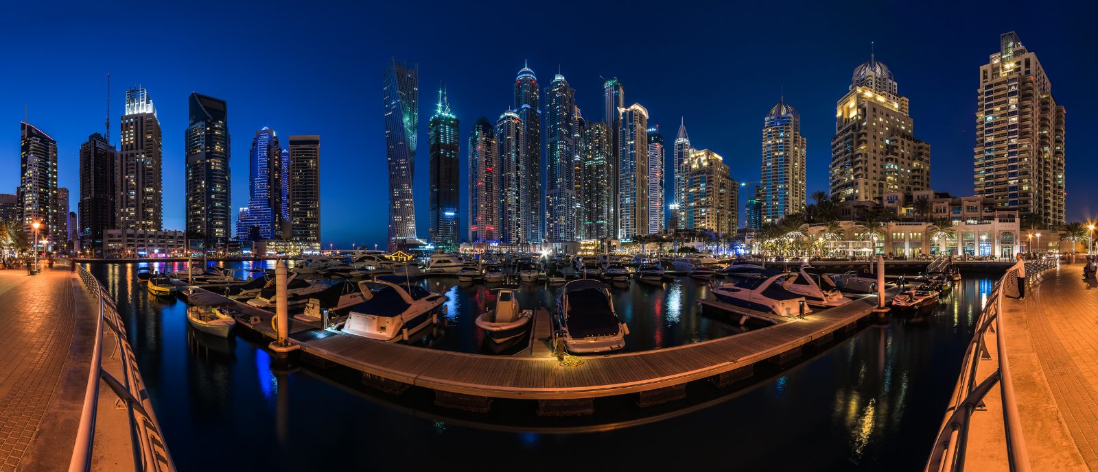 Dubai Marina Skyline Bend
