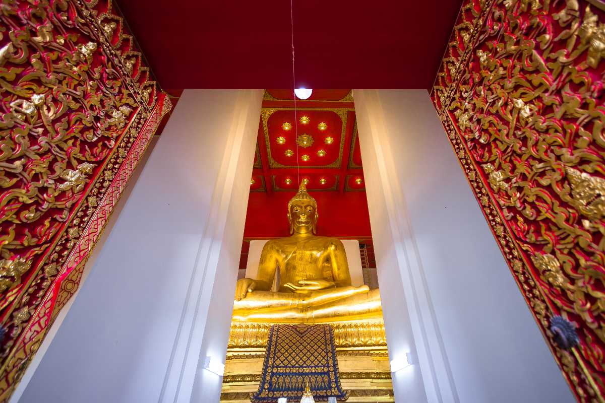 Wiharn Phra Mongkhon Bophit