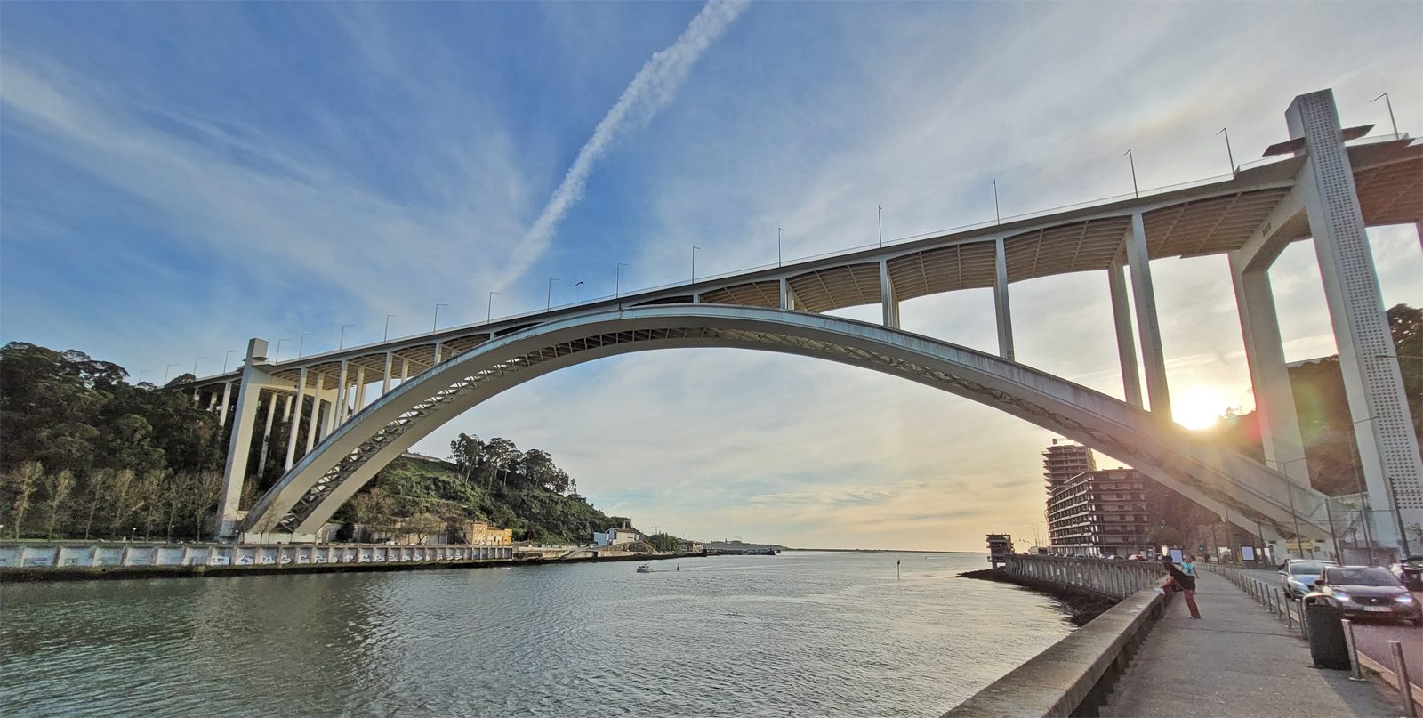 Arrábida Bridge