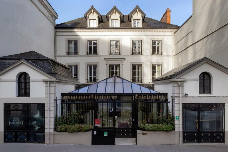 Hotel Jean de la Fontaine