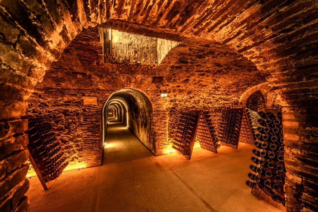 Avenue de Champagne Cellars