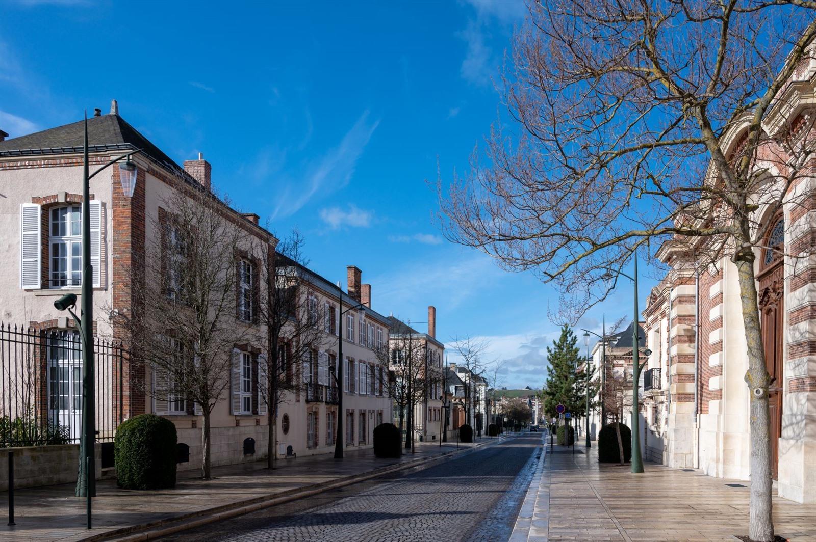 Avenue de Champagne