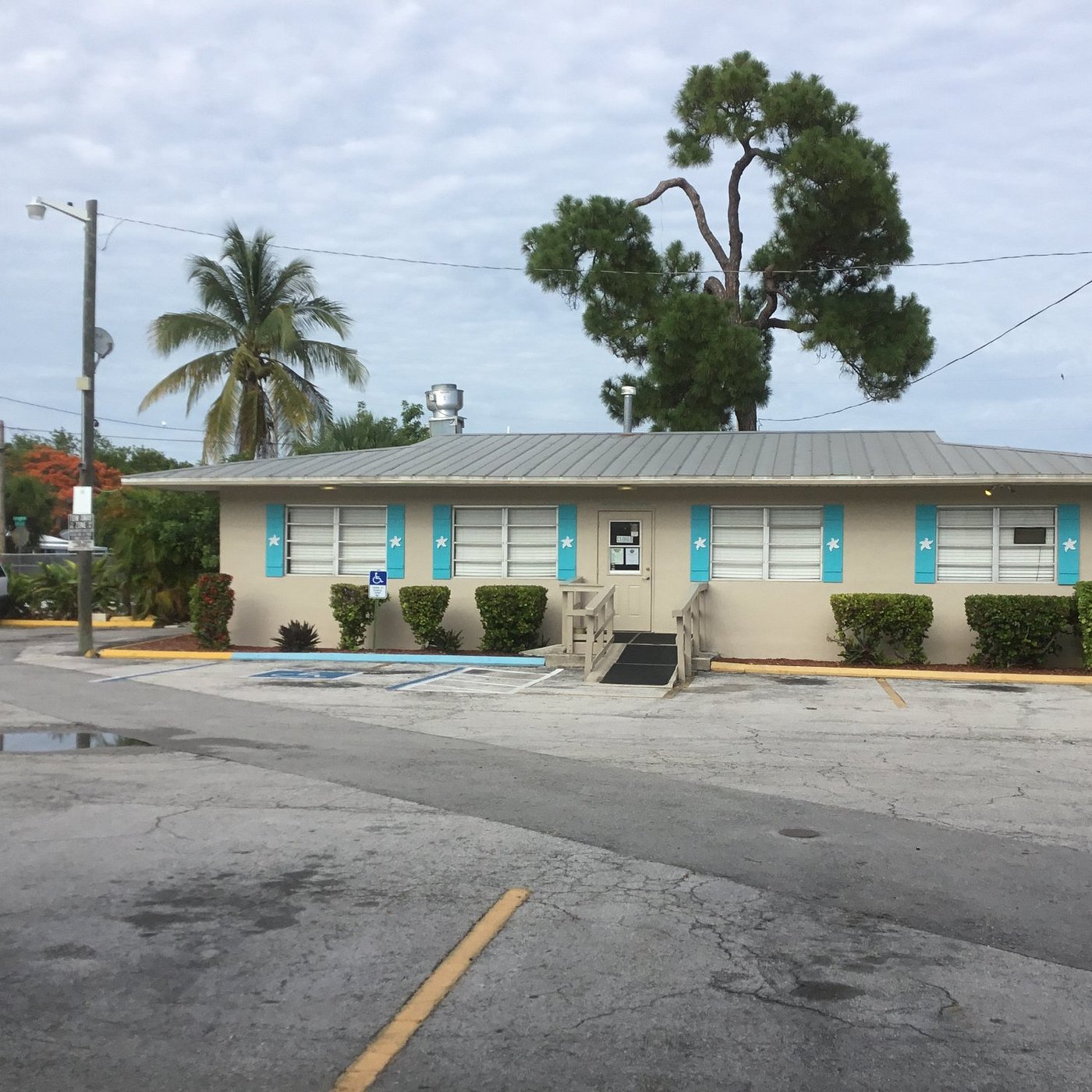 Florida Keys Mid-range Suites