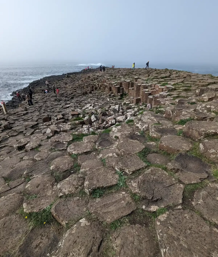 Tour From Dublin to Belfast and Giant's Causeway