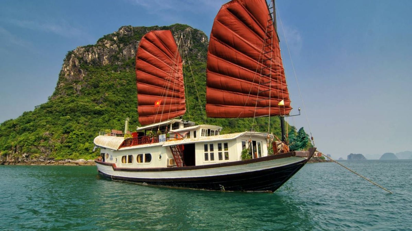 Halong Bay Cruises