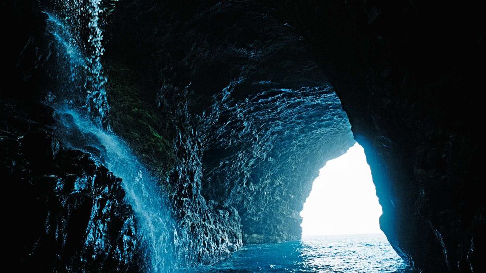 Waiahuakua Sea Cave