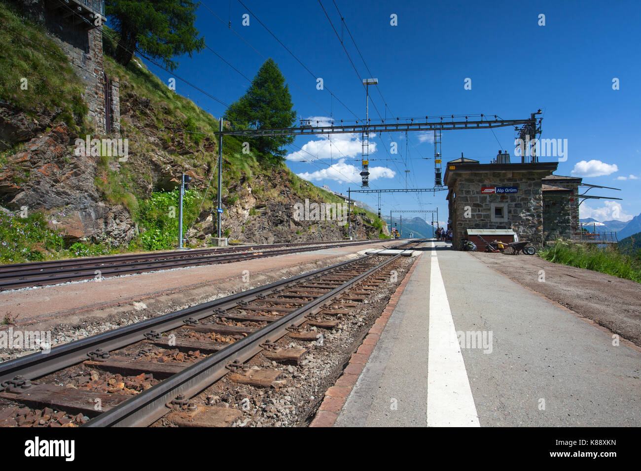 Alp Grüm Station