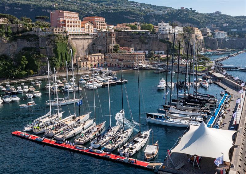 Marina Piccola Pier