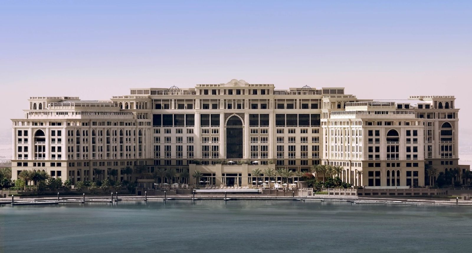 Palazzo Versace Approach