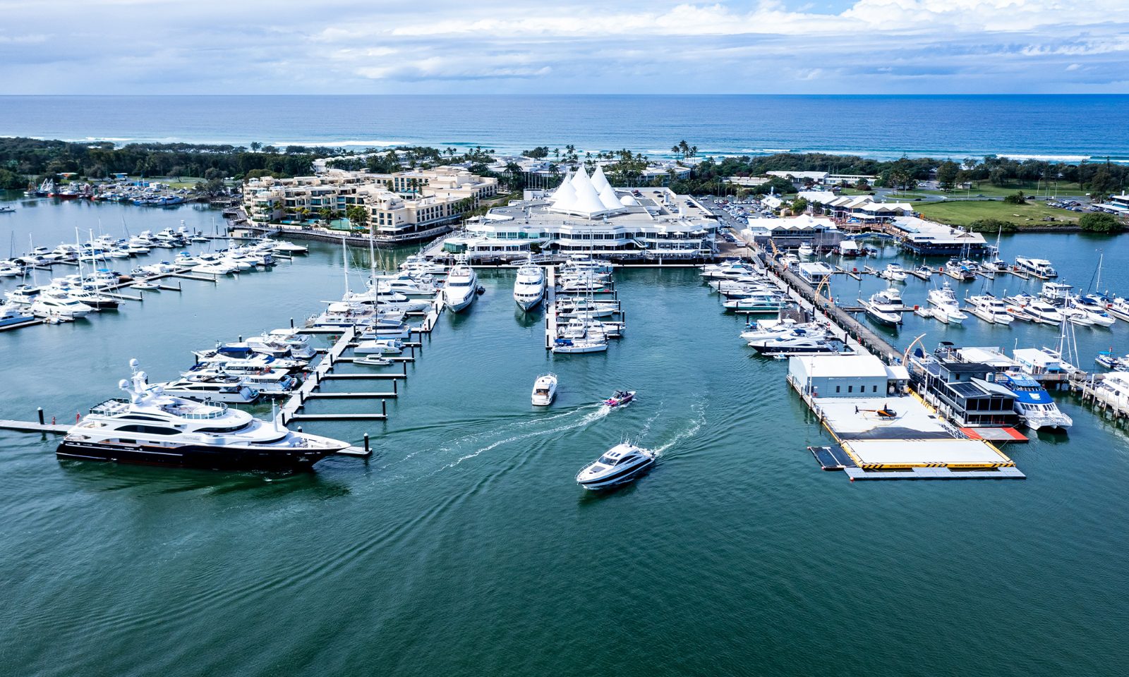Marina Mirage Docks