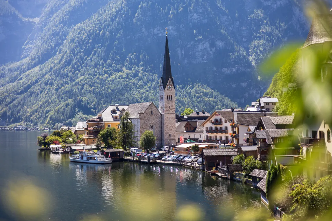 Hallstatt Lakeshore Promenade