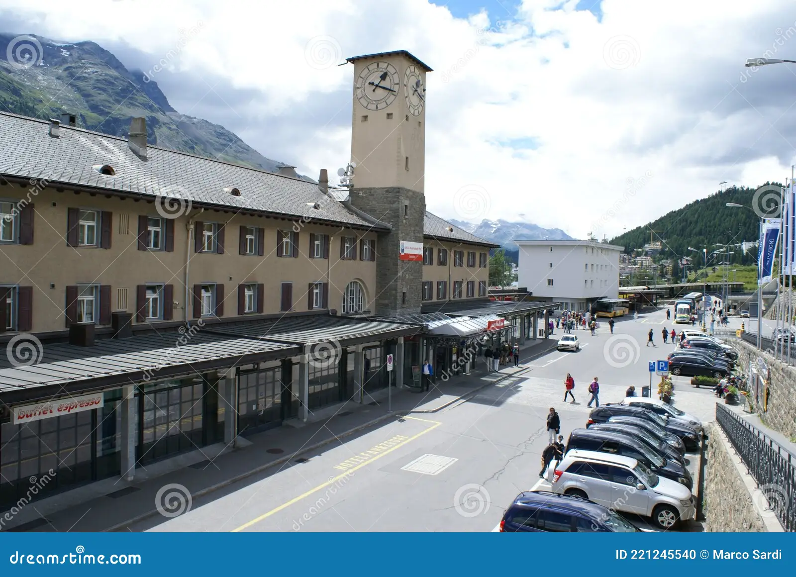 District: St. Moritz Station Area