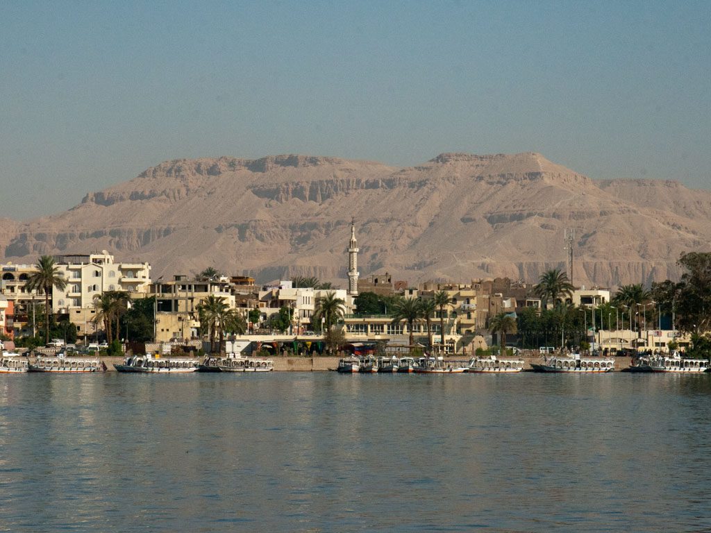 Luxor Dock