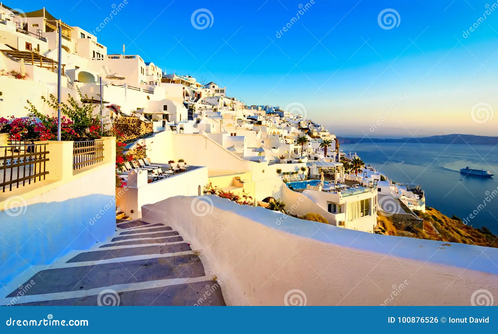 Fira Cliffside