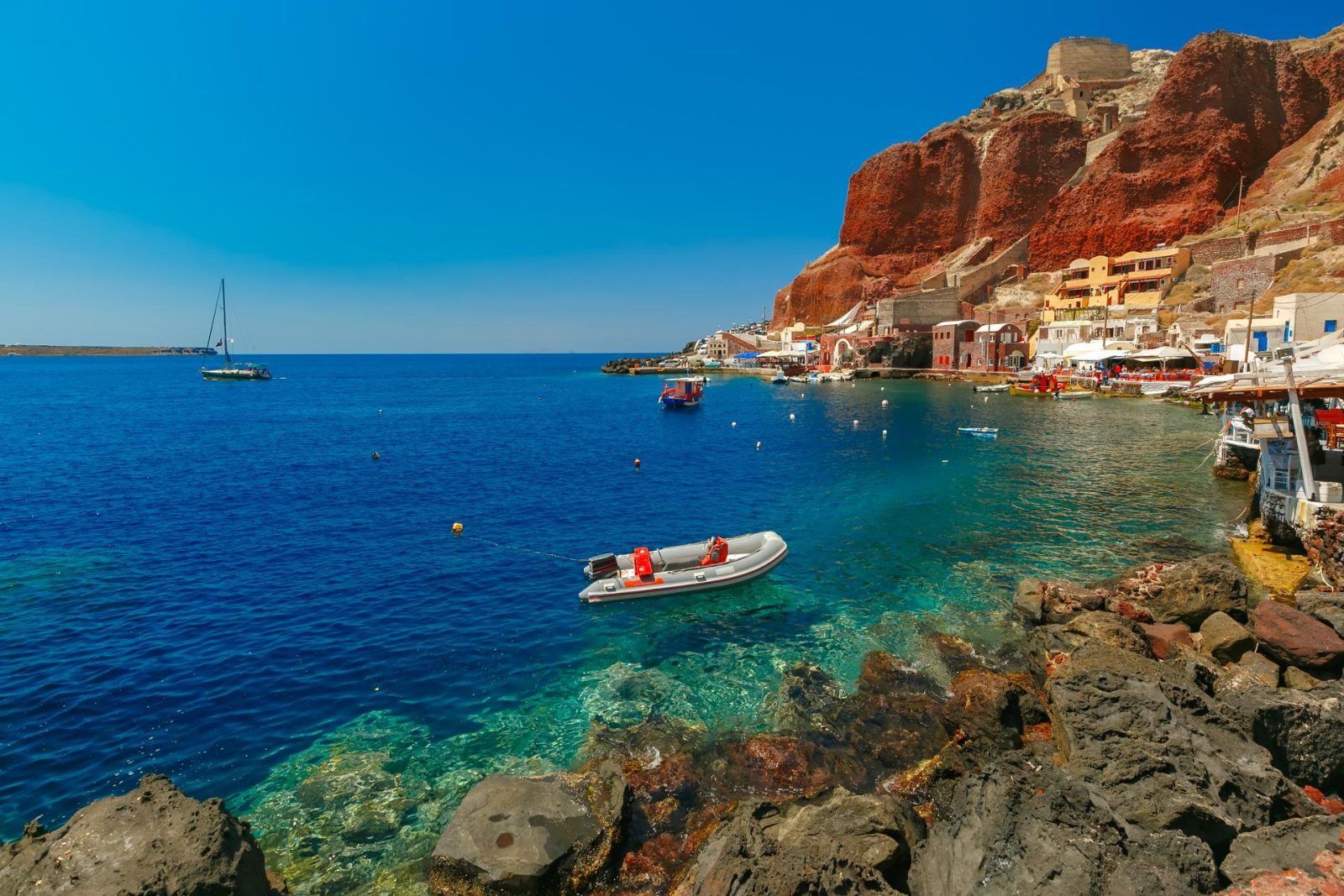 Ammoudi Bay