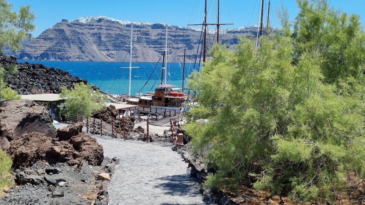 Mikri Kameni Dome (Nea Kameni)