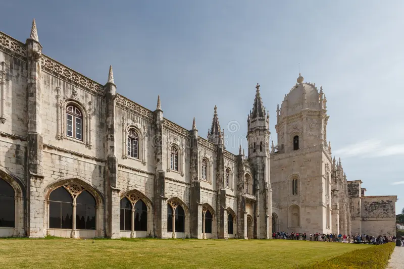 Jerónimos Monastery Facade on Praça do Império