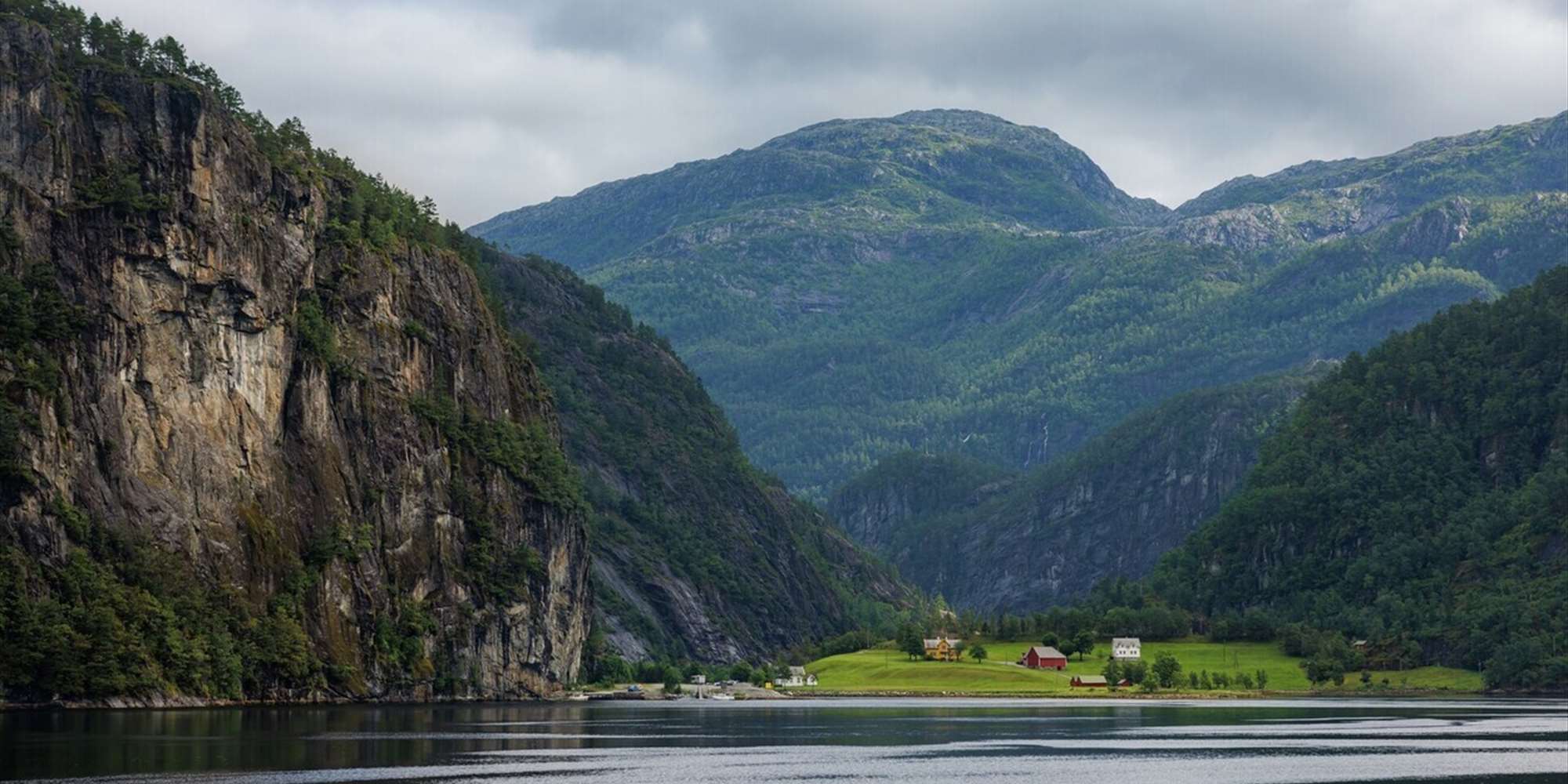 Mostraumen Channel