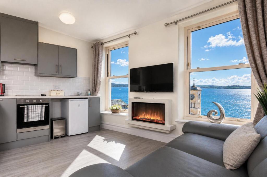 Island View Apartments