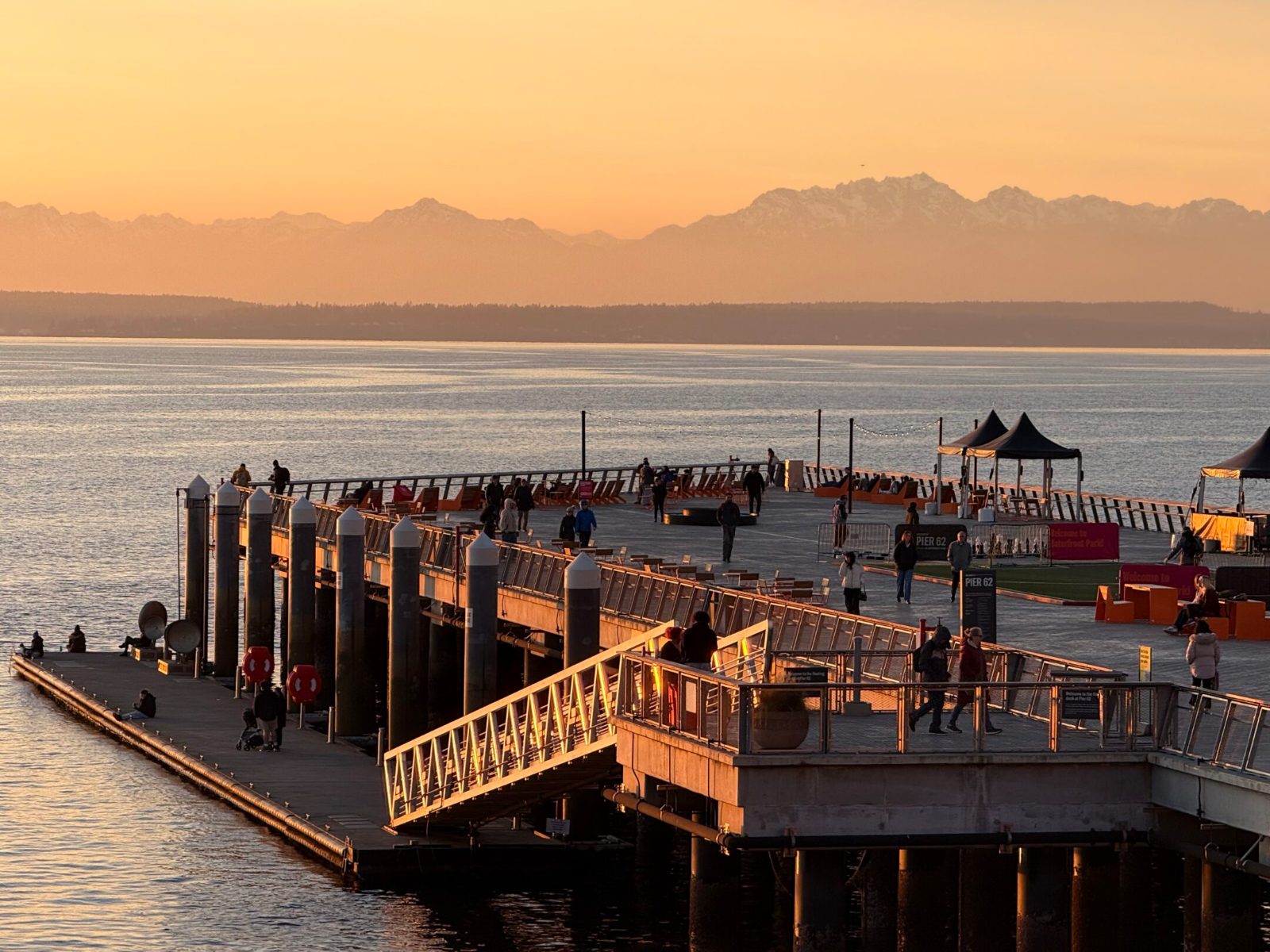 Waterfront Park Promenade