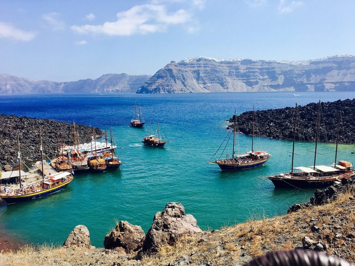 Caldera Cliff Line