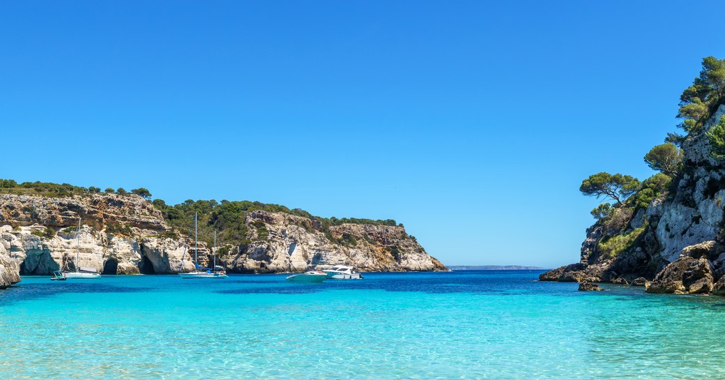 Cala Macarelleta Cliffside