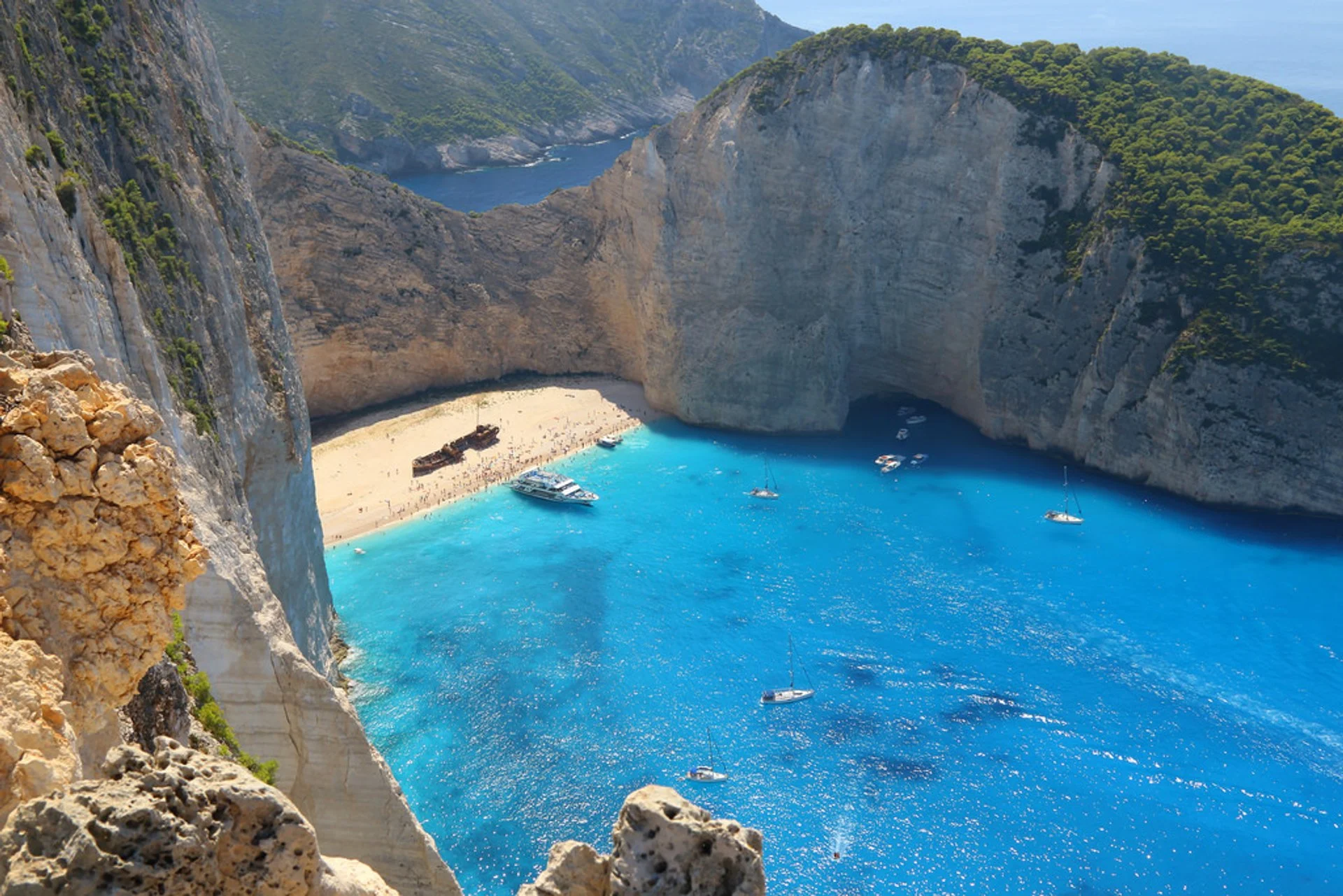 Shipwreck Beach Boat Tour