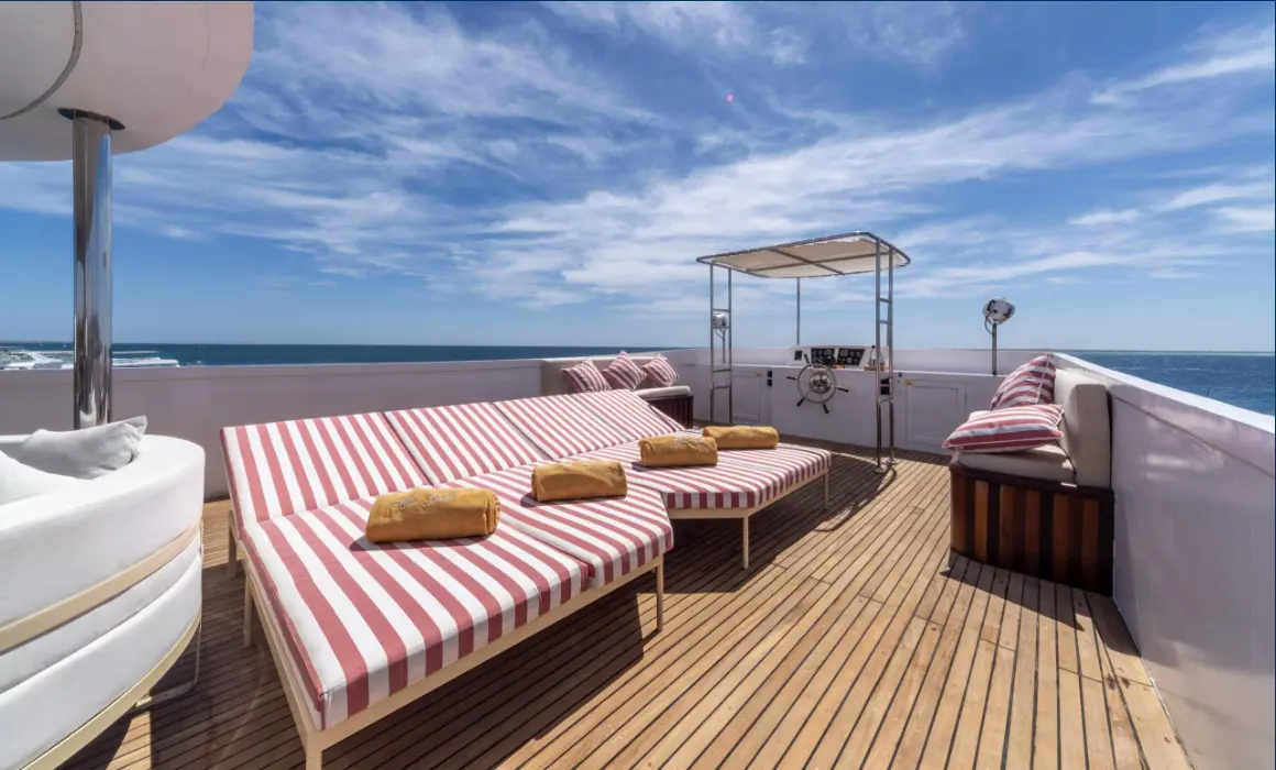 Upper Sun Deck