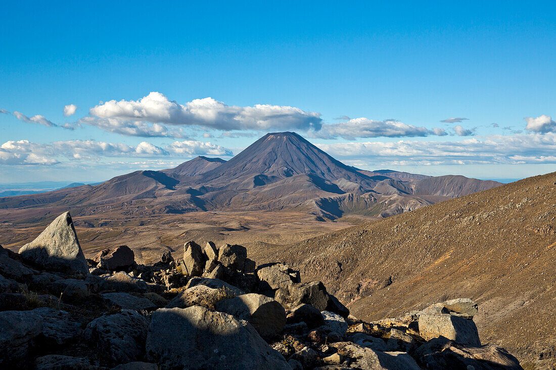 Planning Your Tongariro Alpine Crossing Shuttle Trip