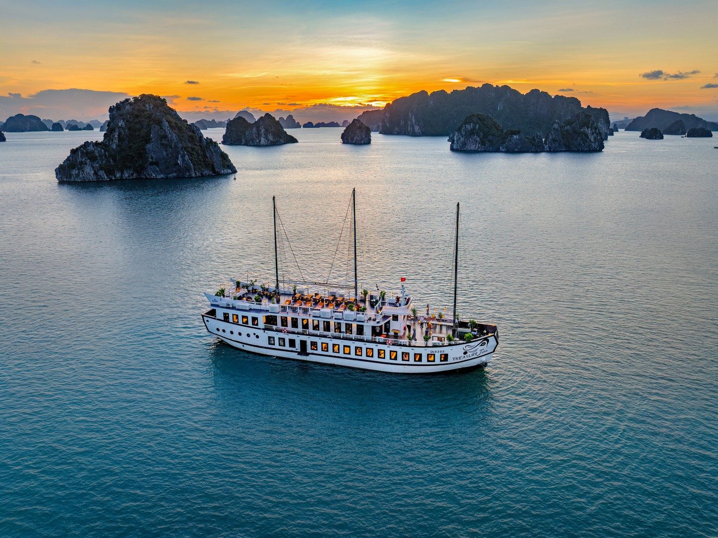 Cruise Sundeck