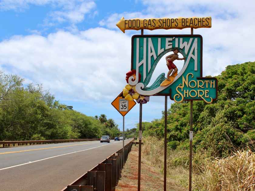Haleiwa Small Boat Harbor sign