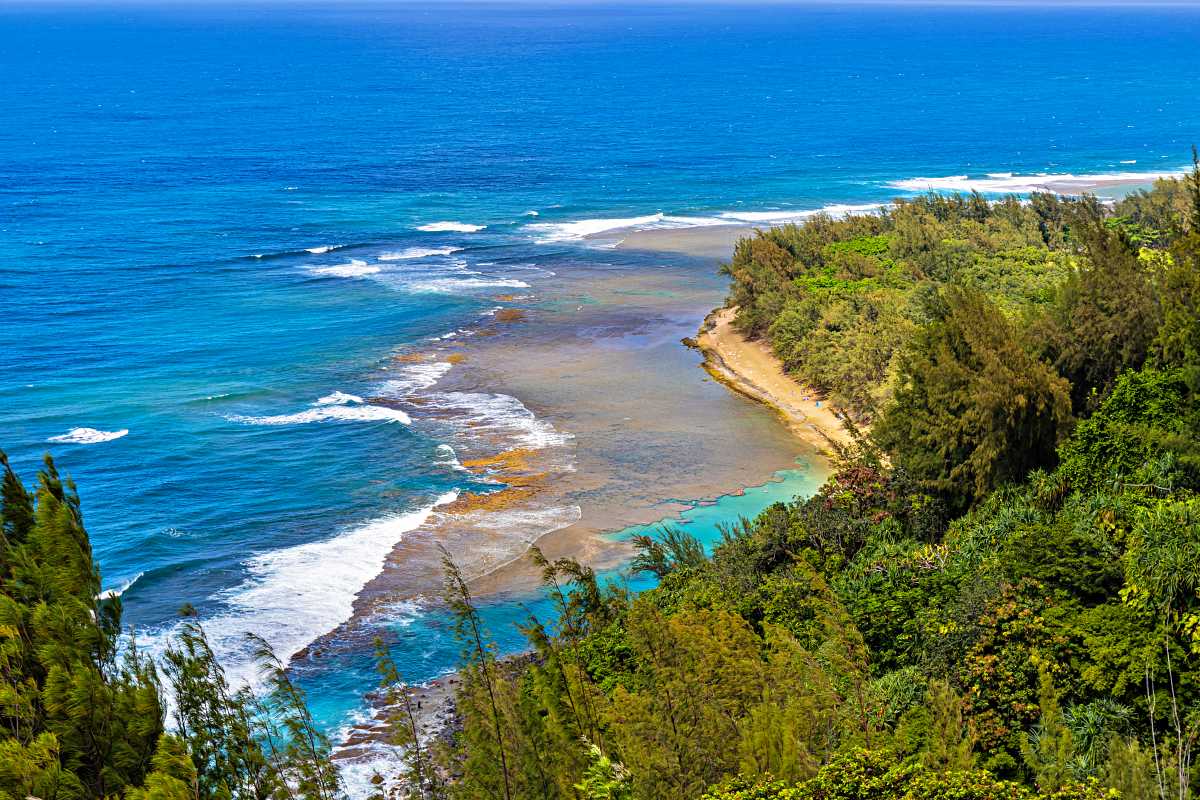Ke'e Beach