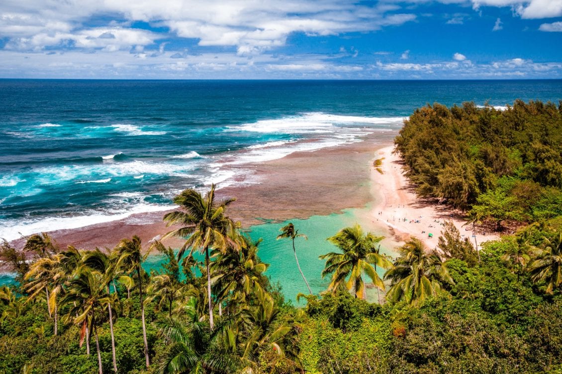 Keʻe Beach