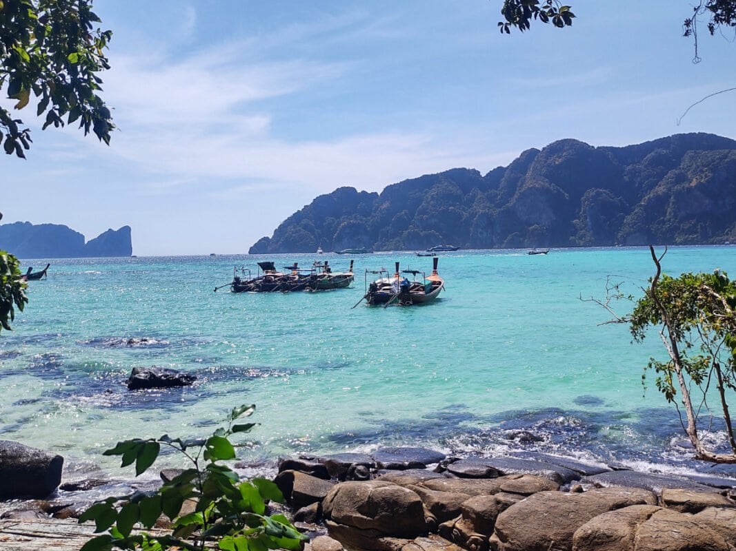 Long Beach (Haad Yao) shoreline