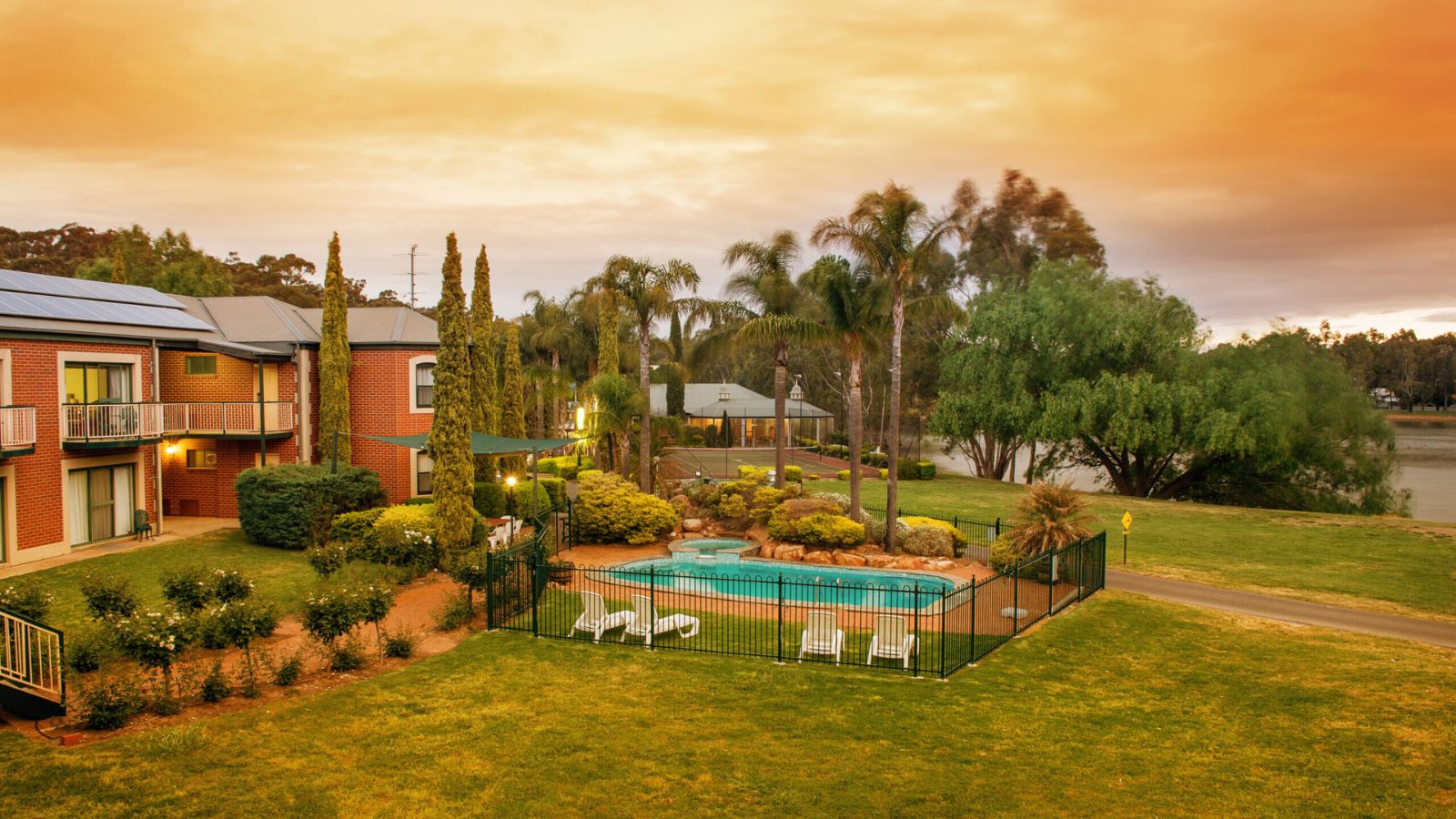 Clare Country Club