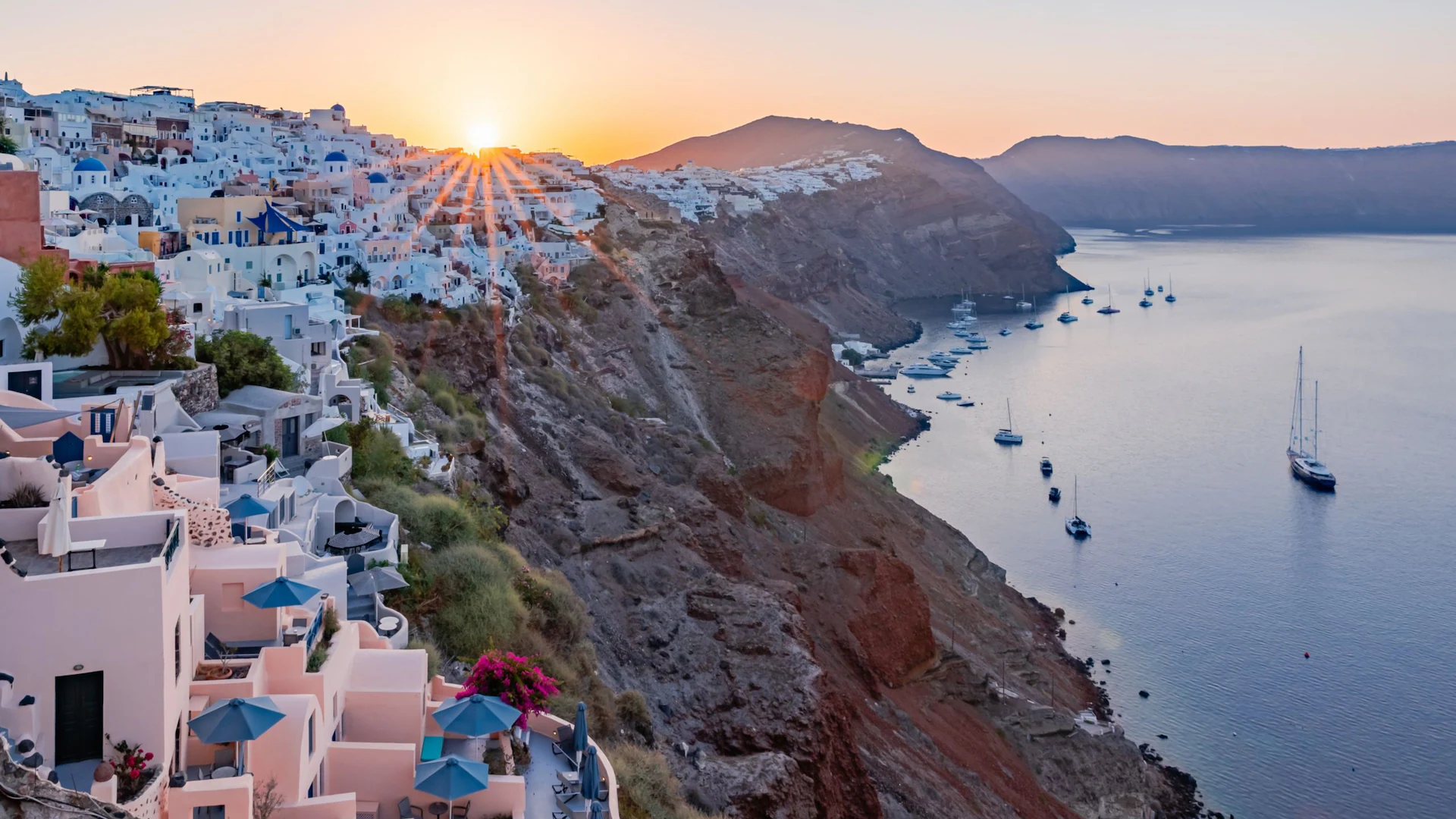 Caldera Sunset at Amoudi Bay