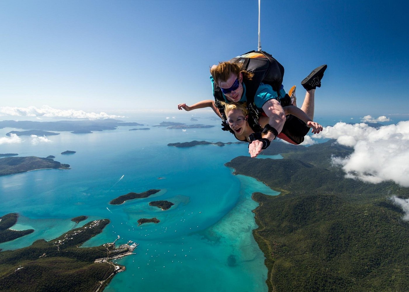 Sky Diving Airlie Beach