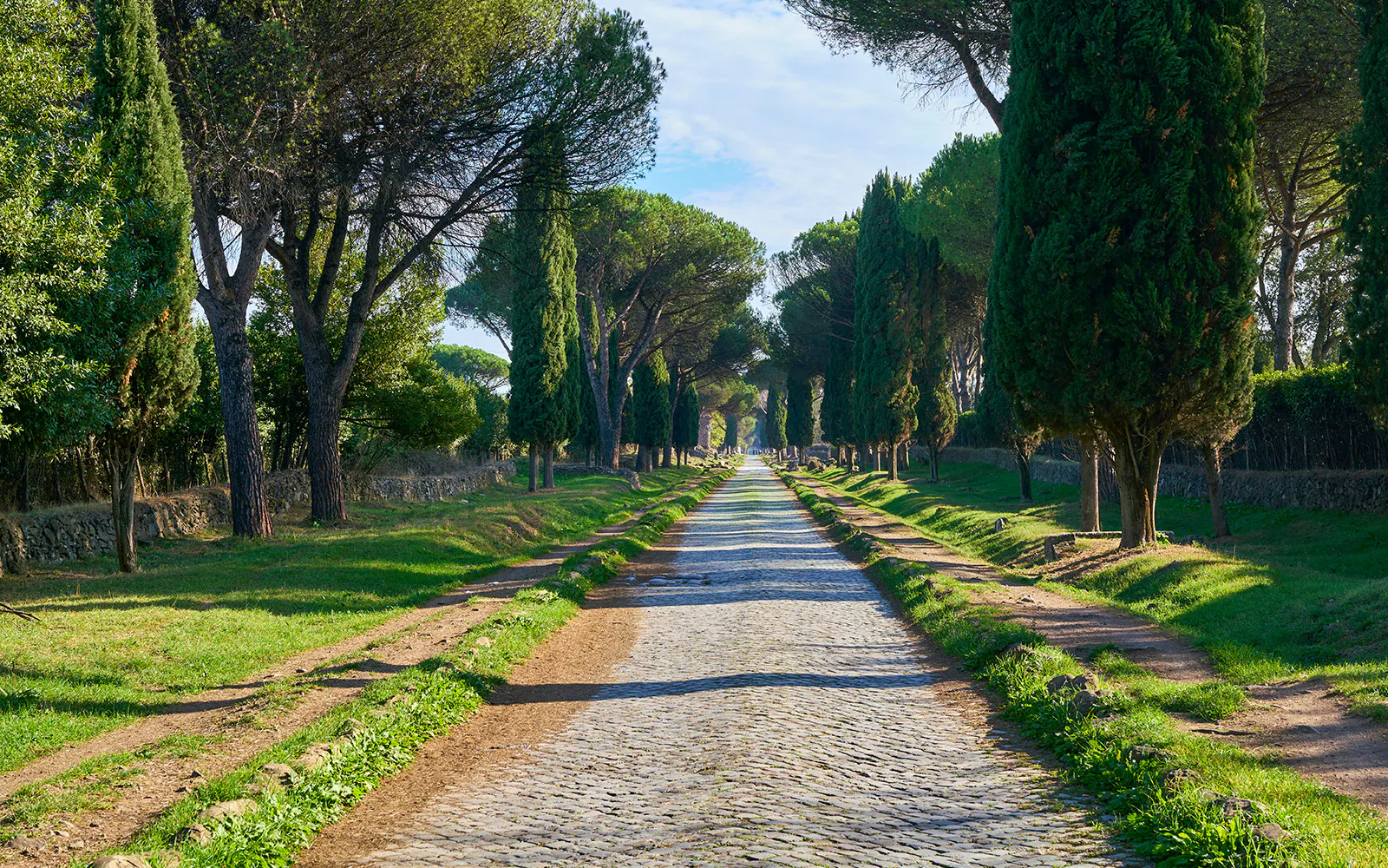 Discover Rome Bike Tours Through Ancient Streets