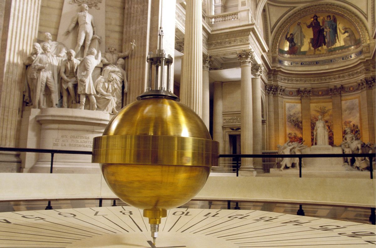Foucault Pendulum