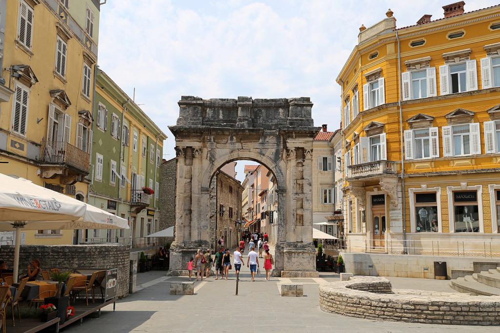 Arch of the Sergii