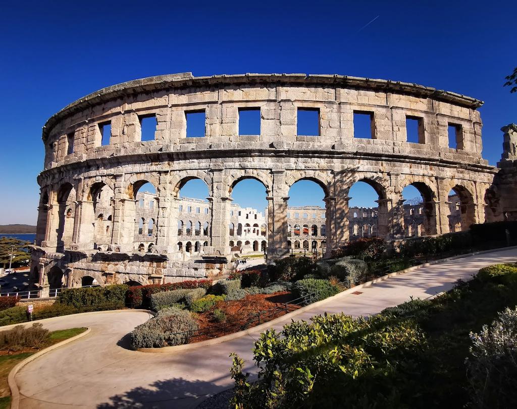 Amphitheater Pula Opening Hours
