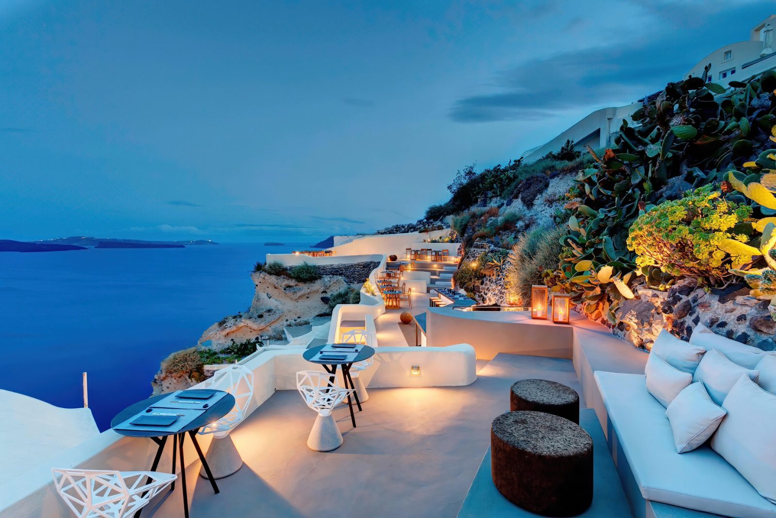 Luxury cliff hotels