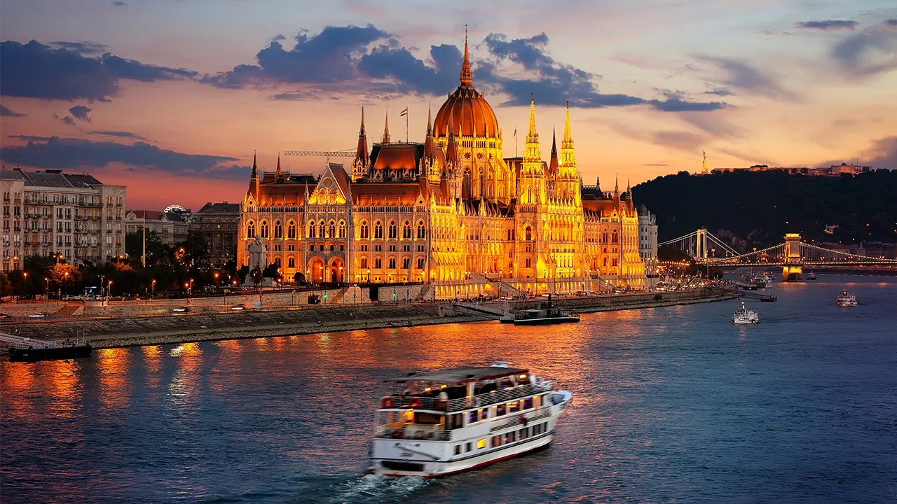 Budapest Sunset Cruise Prosecco