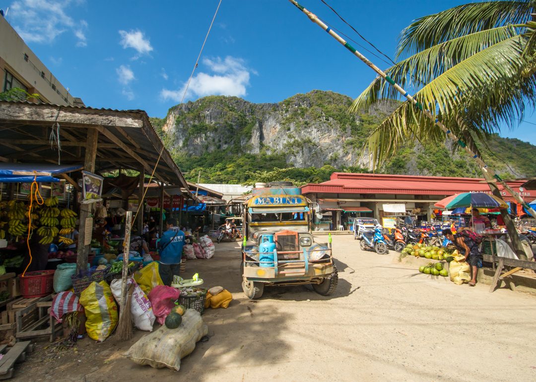 Public market area