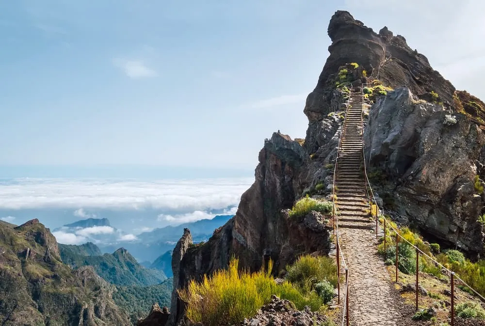 Pico Do Arieiro to Pico Ruivo Hike Time