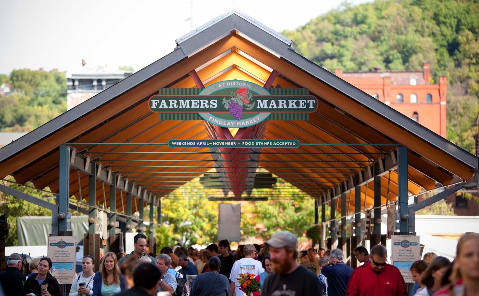 Outdoor Farmers' Market