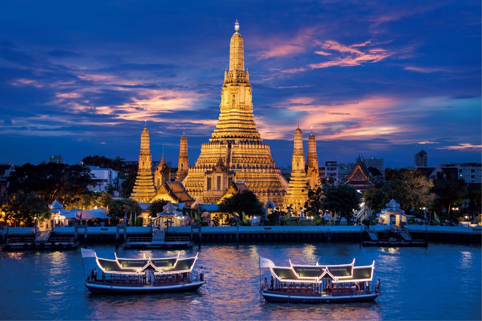 Chaophraya Cruise Along Bangkok's River