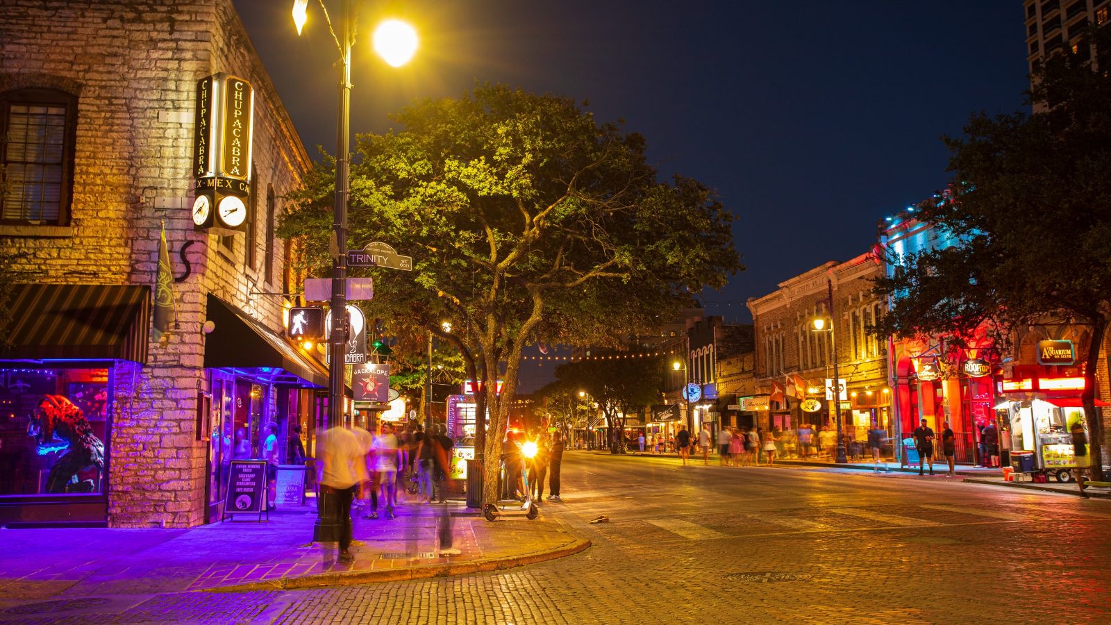 Austin Bar Crawl on Historic Sixth Street
